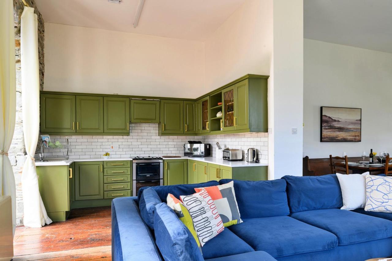 Finest Retreats - Luxury Converted Chapel With Hot Tub & Games Room Dinas Mawddwy Exterior foto