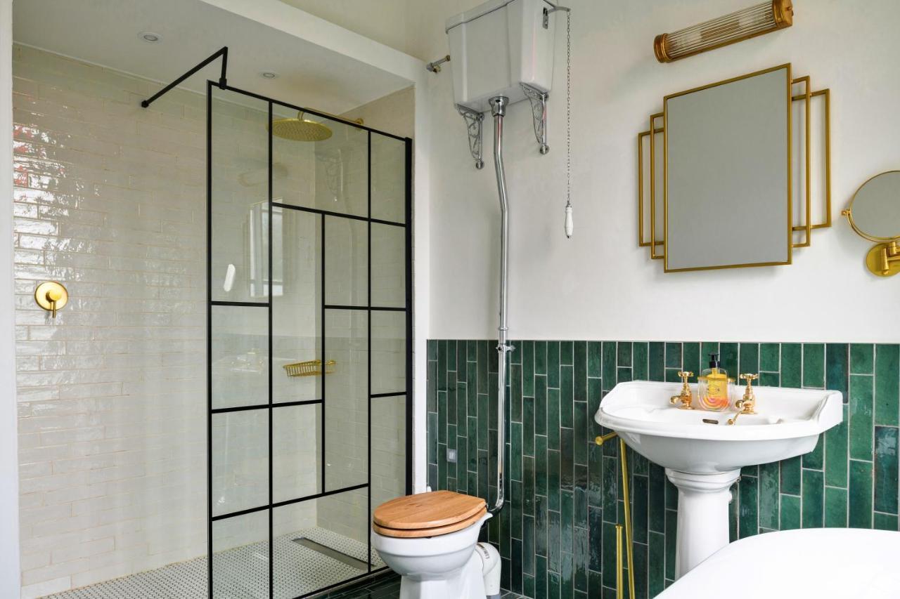 Finest Retreats - Luxury Converted Chapel With Hot Tub & Games Room Dinas Mawddwy Exterior foto