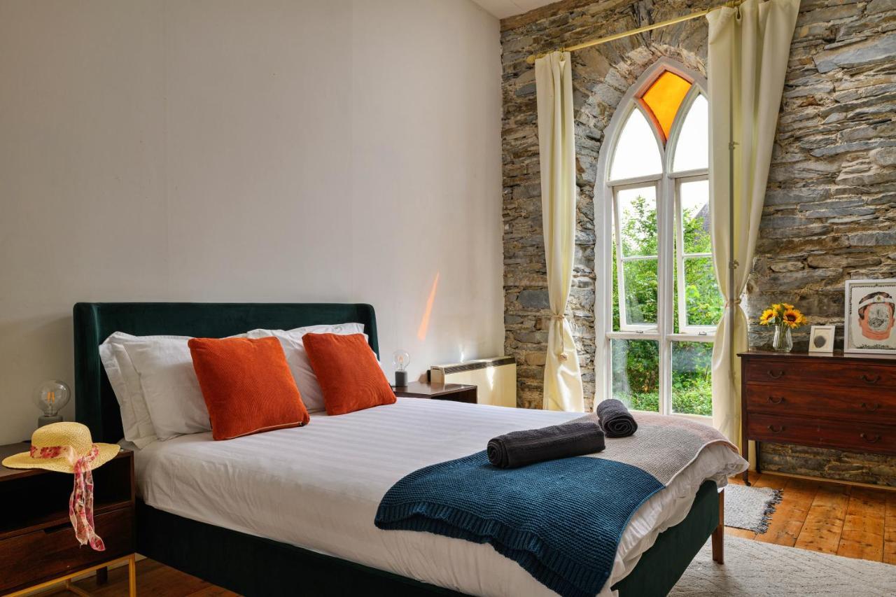 Finest Retreats - Luxury Converted Chapel With Hot Tub & Games Room Dinas Mawddwy Exterior foto